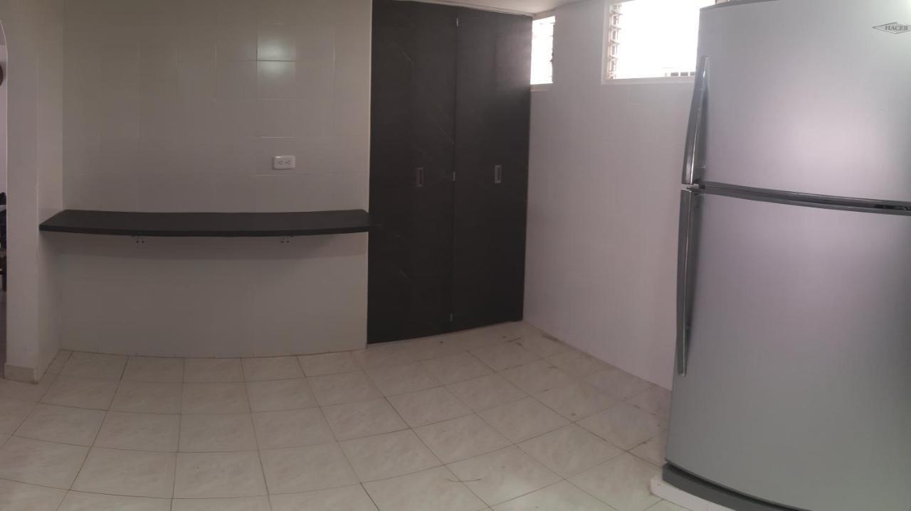 Hostal Dante Сан Хил Екстериор снимка