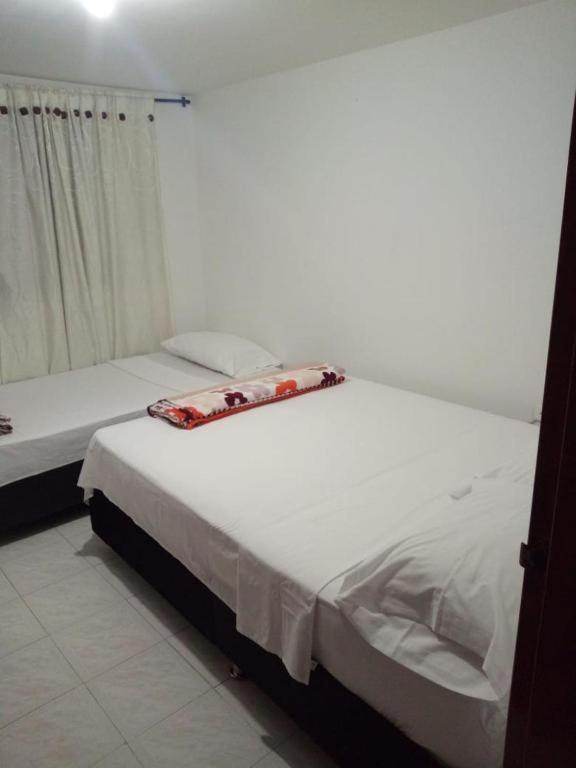 Hostal Dante Сан Хил Екстериор снимка