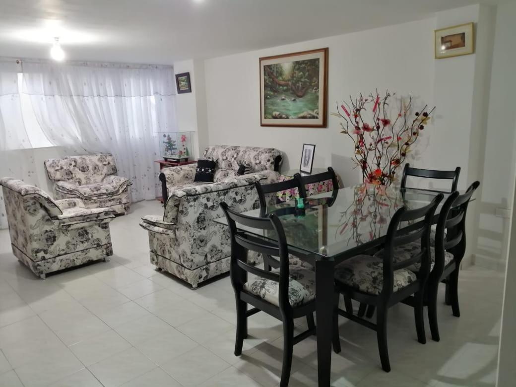 Hostal Dante Сан Хил Екстериор снимка