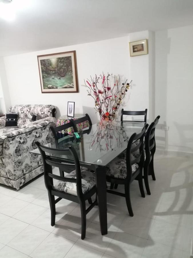 Hostal Dante Сан Хил Екстериор снимка